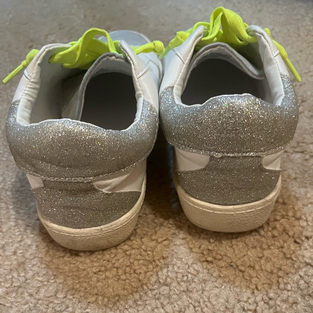 Steve Madden sneakers